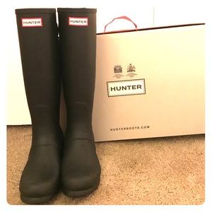 Hunter Black Matte Adjustable Calf Boot Size 7