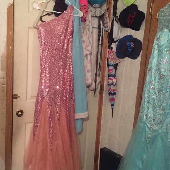 Pink one-shoulder prom dress