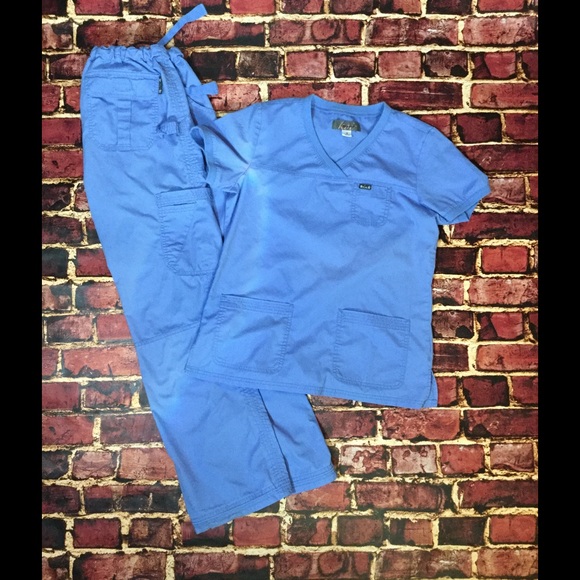 Koi ceil blue scrubs