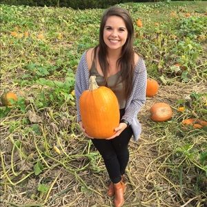 Meet your Posher, Courtney