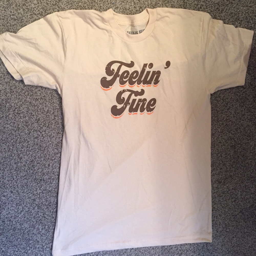 Feeling Fine Vintage Tee - Picture 3 of 3