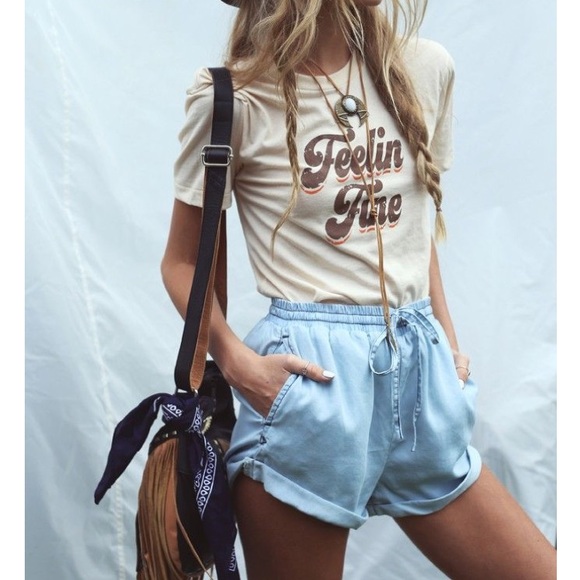 Feeling Fine Vintage Tee - Picture 2 of 3