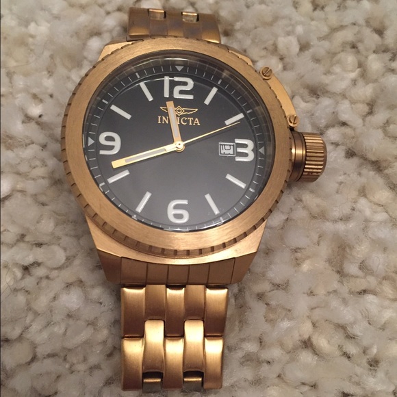 Invicta gold watch with black face - Picture 1 of 4