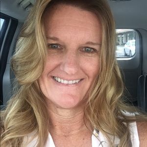 Meet your Posher, Christie