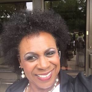 Meet your Posher, Claudette