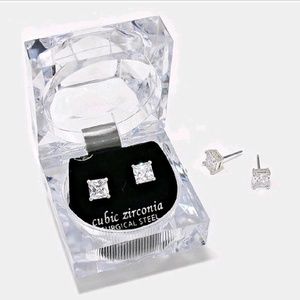 Australian Crystal CZ Stud with Clear Box