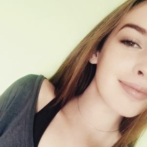 Meet your Posher, Eve