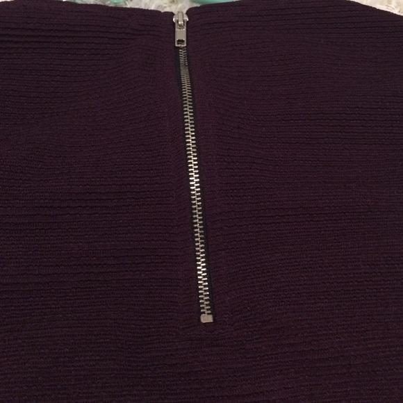 ❌ITEM SOLD❌ Long sleeve crop top - Picture 2 of 2