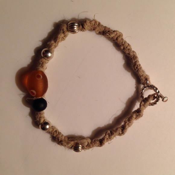 Hemp bracelets - Picture 2 of 4