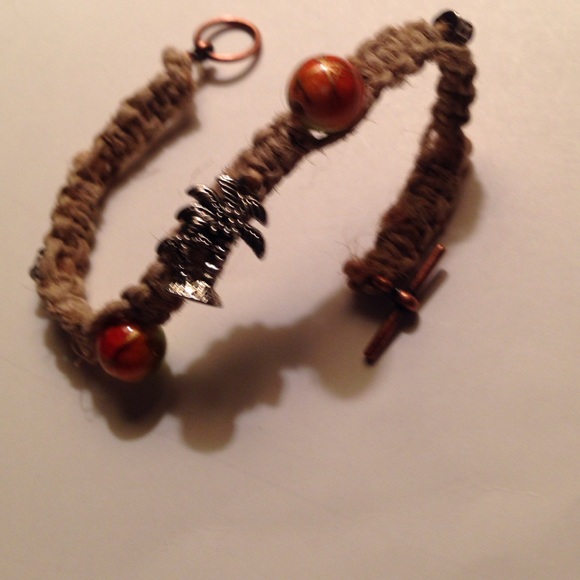 Hemp bracelets - Picture 4 of 4