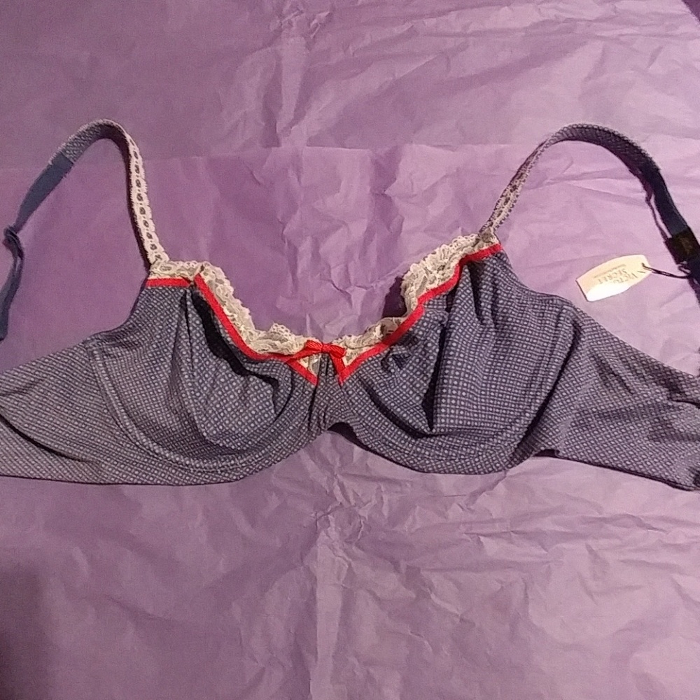 Victoria's secret Unlined demi bra 34dd