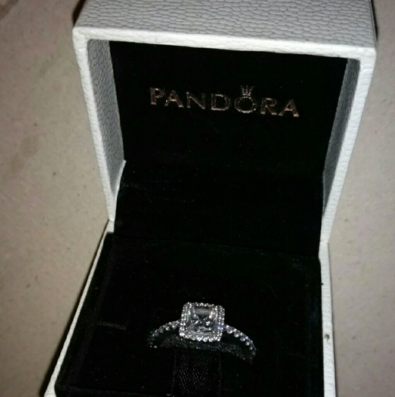 Timeless Elegance Pandora ring