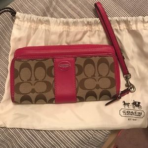 Coach Wallet 💓