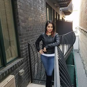 Meet your Posher, Liz