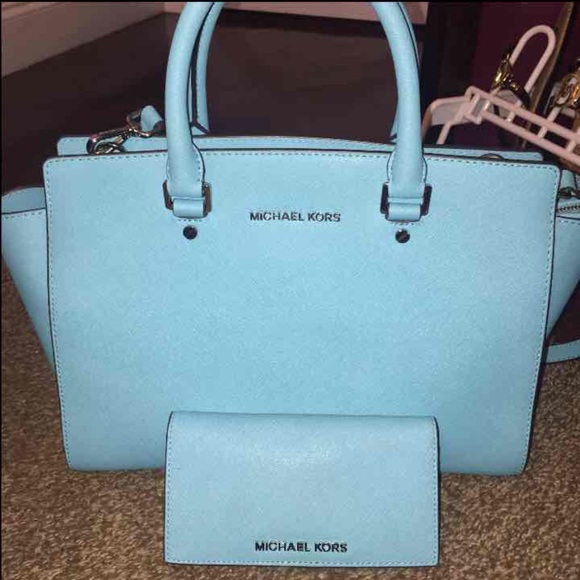 Michael kors purse
