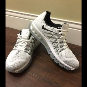 2015 Nike Air Max *WORN ONCE*