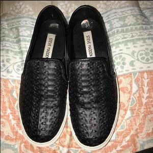 Steve Madden slip ons