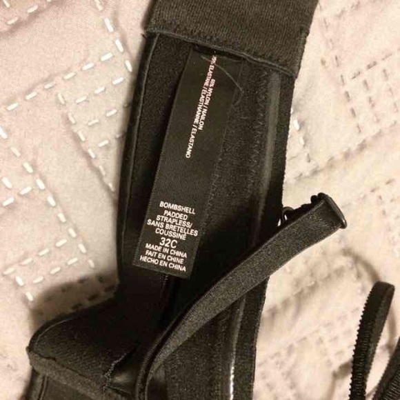 *SOLD* New VS 32C Bombshell Bra - Picture 4 of 4