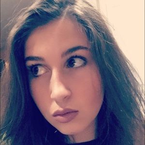 Meet your Posher, Natalie