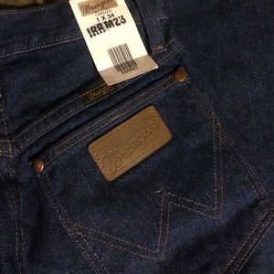 Irregular wrangler jeans Clearance