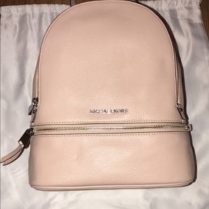 Michael Kors rhea backpack 🎒