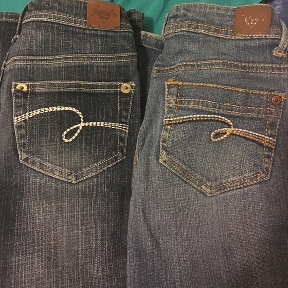 2 Pair of Justice Jeans - Picture 3 of 4