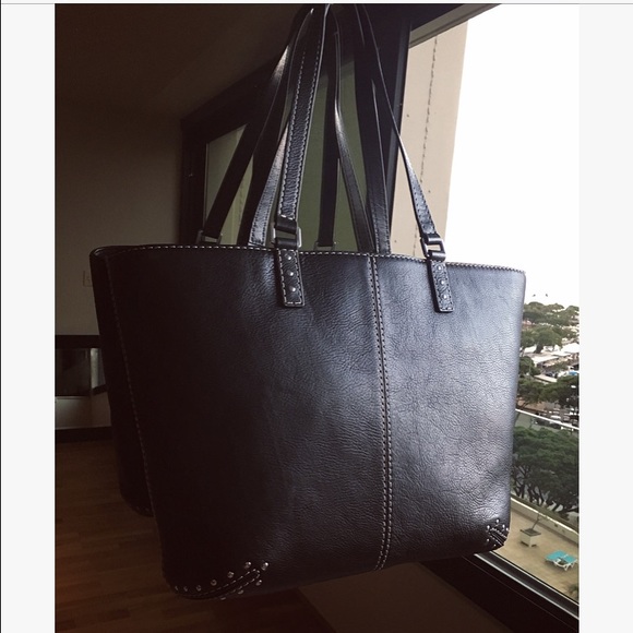 Authentic Michael Kors Large Bag - Picture 3 of 8