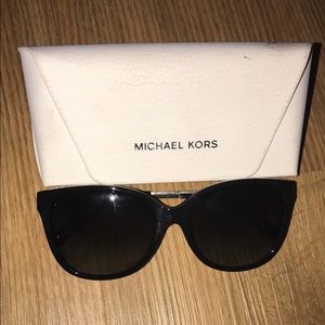 Black MK cat 🐱 eye sunnies