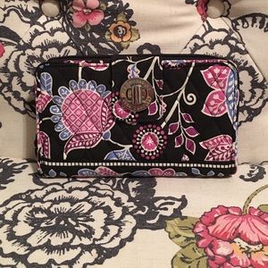 VERA BRADLEY Turnlock Wallet