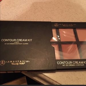 Anastasia Beverly Hills Cream Contour Pallet