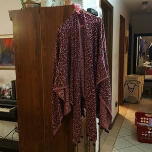 Lululemon sun to moon wrap shawl