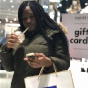 Meet your Posher, Kyra