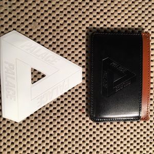 Palace cardholder