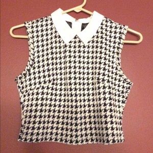 Cute white collar cropped top