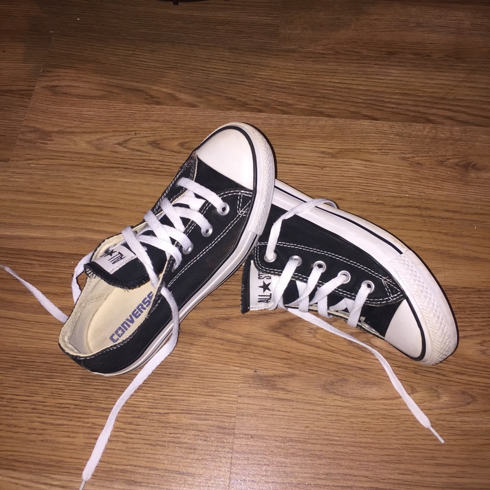 (Read description box) Black converse