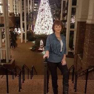 Meet your Posher, Betsy