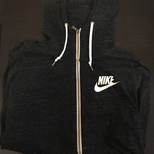 Light Nike sweatshirt