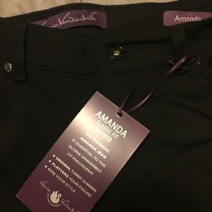 Nwt size 12 Amanda tapered black pants