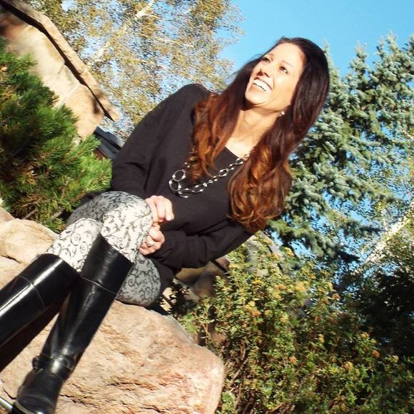 Meet your Posher, Jennifer