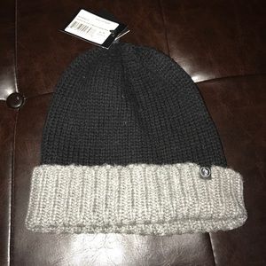 Grey and black winter cap nwt