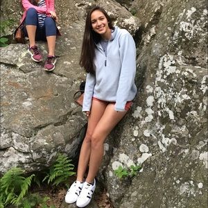 Meet your Posher, Carla