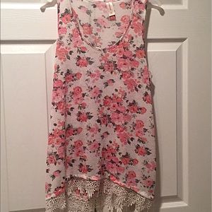 Floral Tank Top with Lace Trim