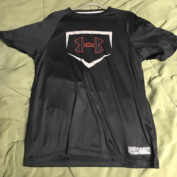 Under Armour baseball tee