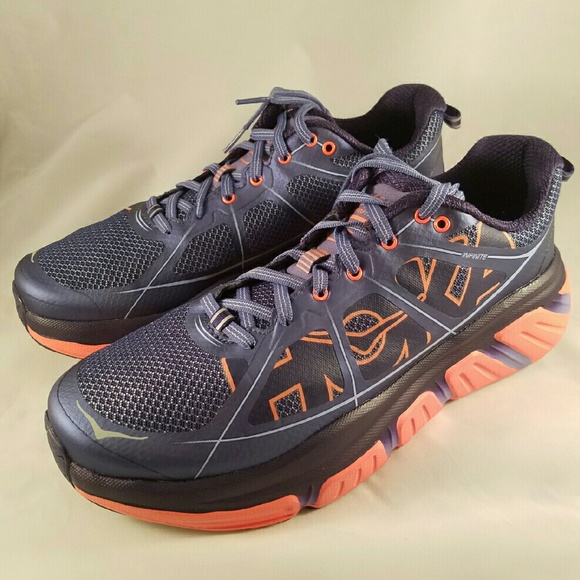 hoka one one infinite