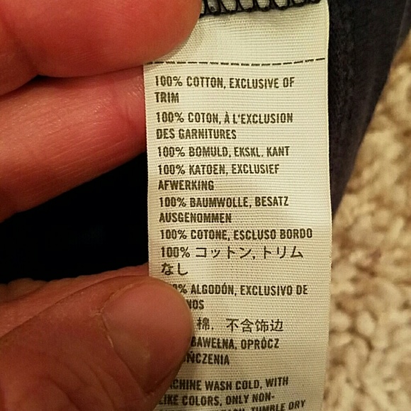 Hollister T Shirt . Medium - Picture 3 of 3