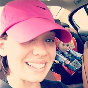 Meet your Posher, Stephanie