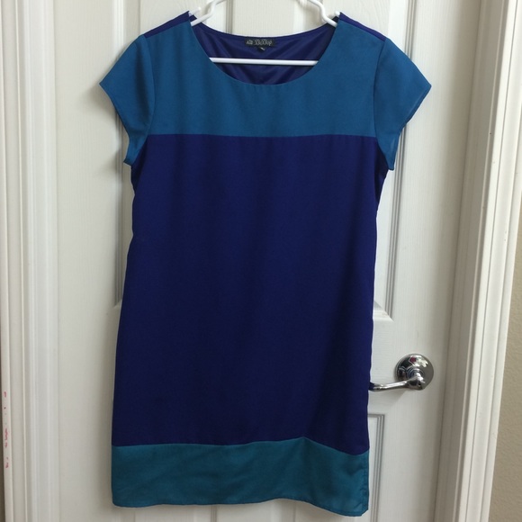 Dress - Picture 1 of 2