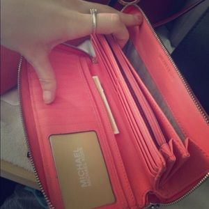 New Michael kors wallet
