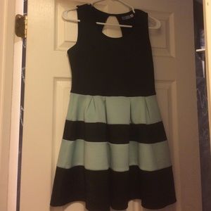 Dillard's dress size 7
