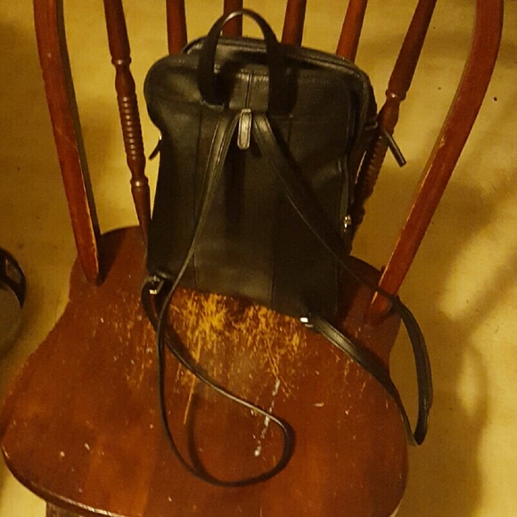 Genuine leather backpack - Picture 3 of 3